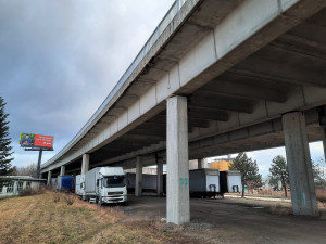 Oprava prostějovské estakády začne v dubnu. Řidiče čekají další kolony a zdržení