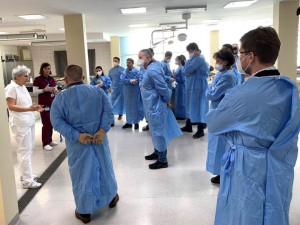 Mladí lékaři z celé Moravy se v Prostějově zdokonalovali v moderních postupech operací kýl