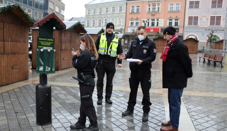 Peníze z vánoční sbírky v centru Přerova ukradl mladý chlapec. Na svědomí má i další vloupání
