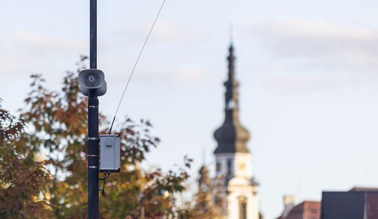 16460421445891-124-sireny-ol2