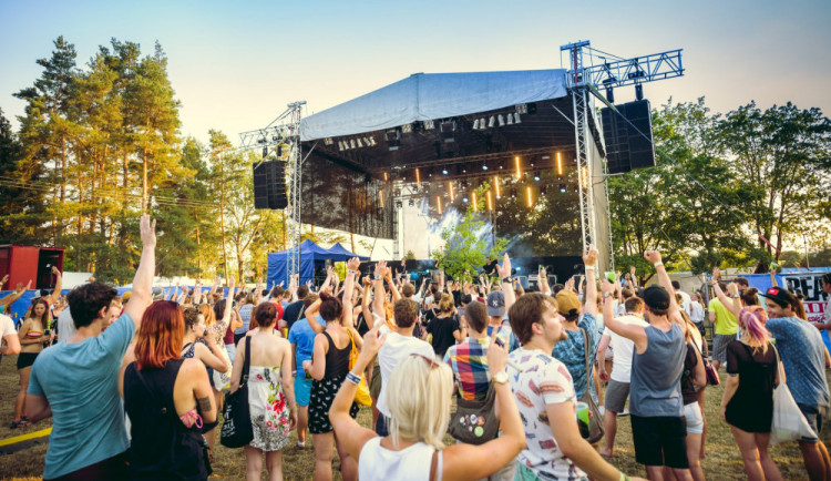 Pořadatelé už plánují letní festivaly. Konat by se měly bez omezení