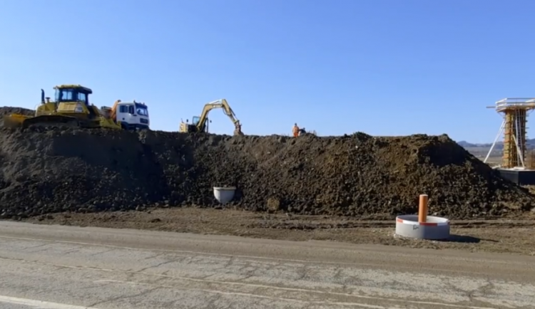 Výstavba obchvatu Bludova a přeložky silnice Postřelmov - Chromeč má být dokončena v roce 2024