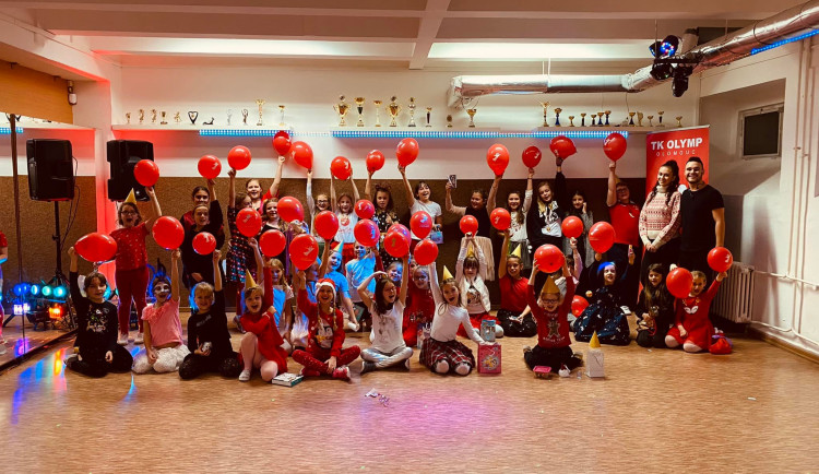 Olomoucké děti zatančí na charitativním plese. Výtěžek půjde na pomoc školákům z Ukrajiny