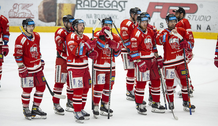 Zklamaní olomoučtí hokejisté po porážce - ilustrační foto