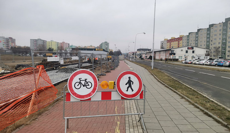 Ulice Schweitzerova na začátku přestavb y- ilustrační foto