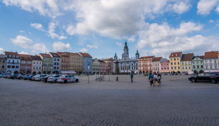Zastupitelé řešili změny v centru Budějovic. Stále není jasné, jestli je odloží starý plynovod