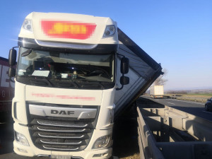 Kvůli havárii kamionu bude dnes dálnice do Prostějova od dvacáté hodiny uzavřená