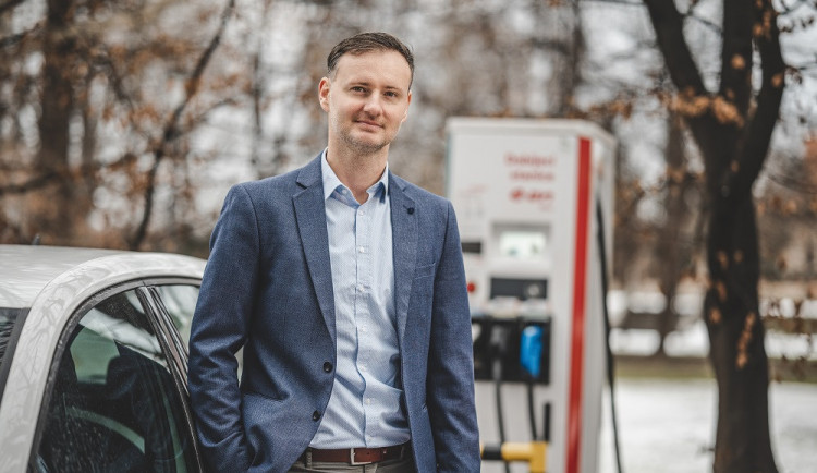 size4-1647201493922-2-nove-stanice-nabidnou-rychle-dobijeni-i-kvalitni-traveni-casu-tech-mensich-letos-eon-postavi-desitky