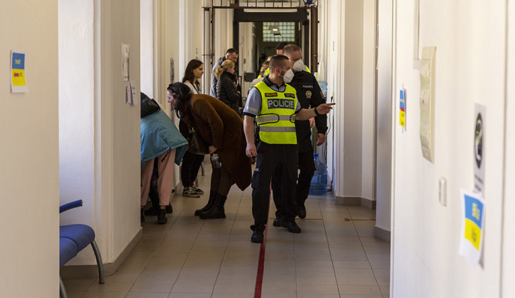 Krajské asistenční centrum pomoci pro Ukrajinu v Olomouci v budově Hanáckých kasáren