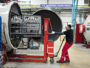 Honeywell hledá více než 100 nových zaměstnanců. Naučí je špičkovou leteckou strojařinu a nabízí nadstandardní benefity