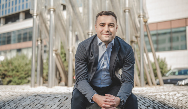 size4-16492439673118-139-pandemie-covidu-urychlila-digitalizaci-rika-vedouci-tymu-digital-spolecnosti-eon