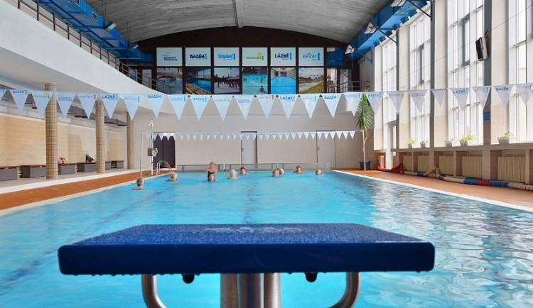 Bazén ve waldorfské škole v Brně čeká oprava. Nově poslouží i veřejnosti