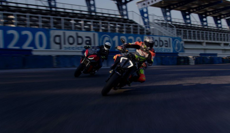 Začíná výuka motorkářů v autoškolách. Řidiči na silnicích by měli být ohleduplníI