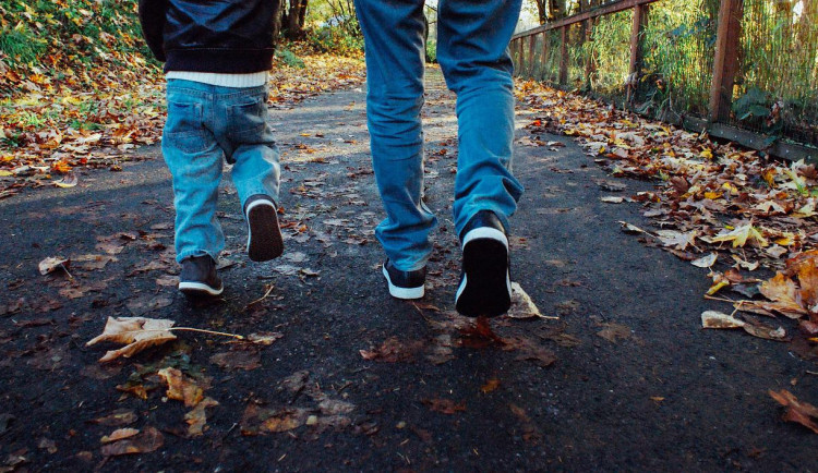 Muž měl sexuálně obtěžovat děti při organizování volnočasových aktivit. Kriminalisté hledají oběti