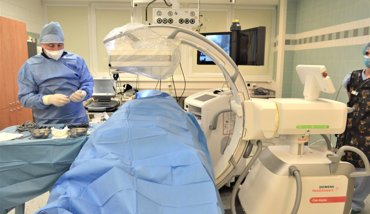 Nový rentgenový přístroj Cios Alfa značky Siemens nahrazuje starší typ rentgenu