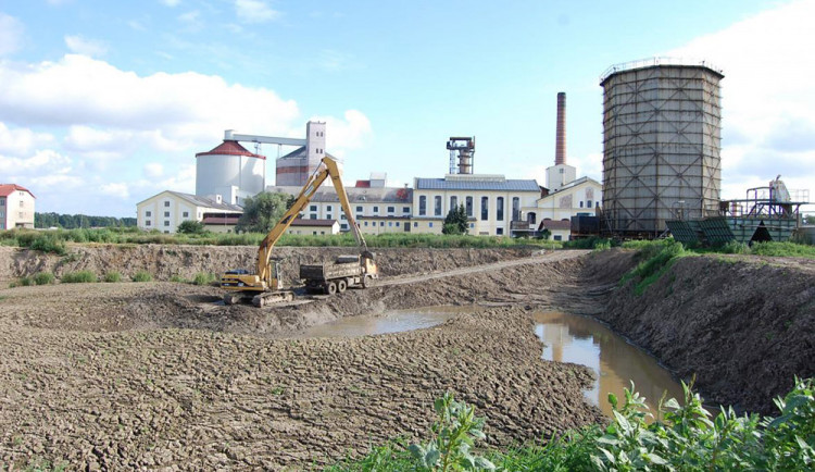 V Litovli loni v létě začala výstavba čistírny odpadních vod u cukrovaru