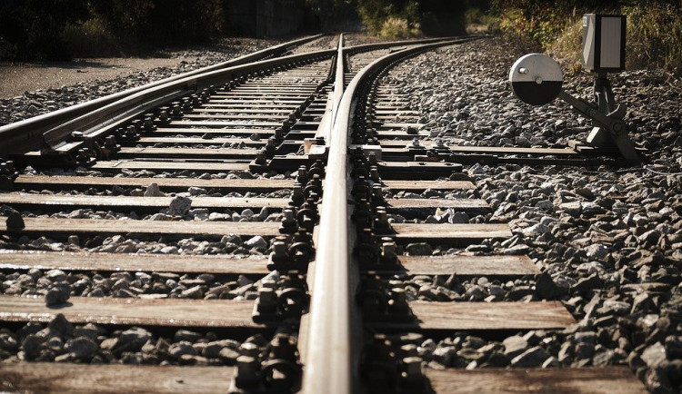 size3-1640211291238-103-rychlejsi-vlaky-novy-podchod-i-cekarna-modernizace-nadrazi-a-zeleznice-v-chrastave-by-mela-stat-pres