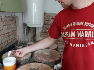 Studenti hejčínského gymnázia už pět let zkouší podnikat. Vydělané peníze dávají na charitu