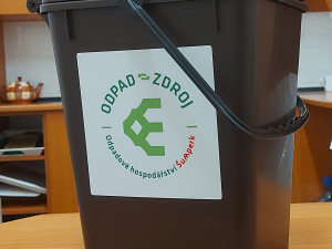 Obce v kraji začínají třídit gastroodpad. Desítky tun zbytků jídel slouží k výrobě zelené energie