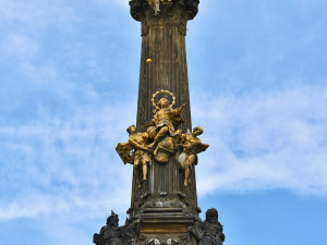 U Sloupu Nejsvětější Trojice létal dron. Poskytne 3D model i snímky pro plánovanou údržbu památky