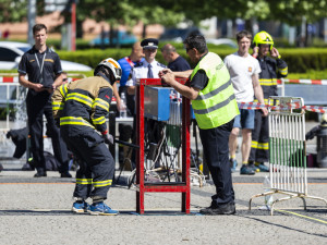 FOTO: Hasiči obsadili olomoucké přednádraží. V nejtvrdší soutěži padl rekord trati