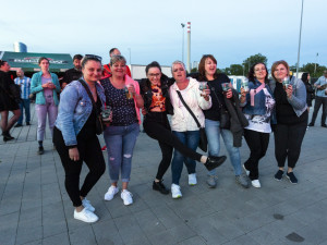 FOTOGALERIE: Sandra a Michal David rozjeli hudební show u Šantovky. Za písničkou dorazil i expremiér Babiš