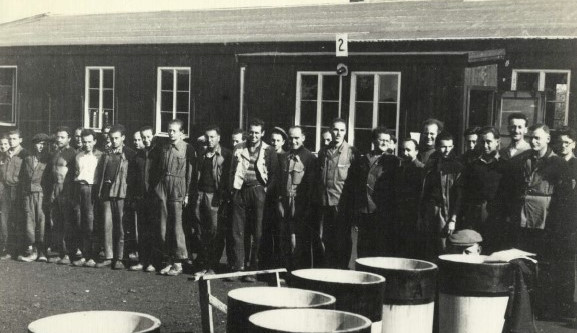 Vědci pomocí statistiky zkoumali, co pomáhalo přežít holocaust. Studie vznikala na vysoké škole v Olomouci.