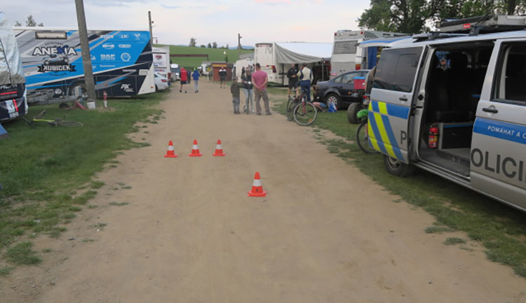 Mladík na kole zranil kluka v přerovské rokli. Policii by pomohla svědectví nebo záběry z mobilu