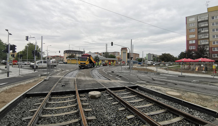Křižovatka na ulici Schweitzerova byla uzavřena od letošního ledna
