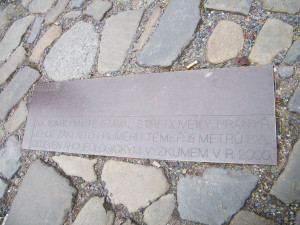 TOULKY MINULOSTÍ: Na olomouckém pranýři lumpy čekala hanba pod okny radních a před zraky měšťanů