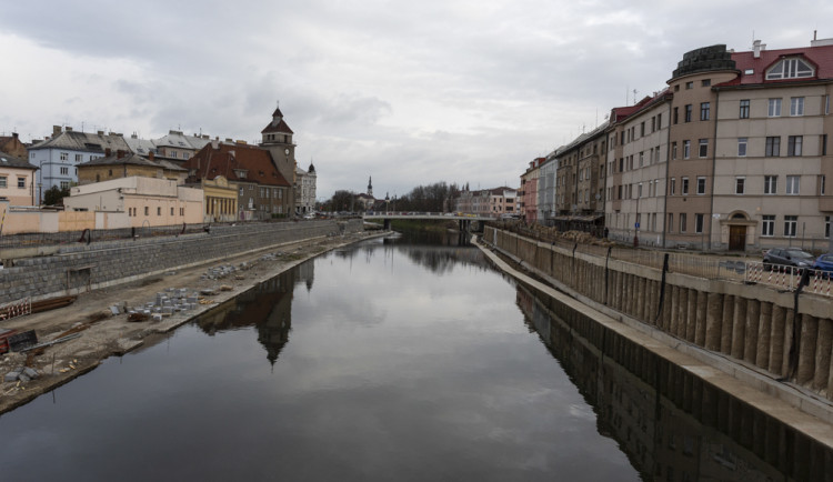 Okolí řeky Moravy prochází v Olomouci stavebními úpravami