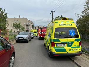 Požár domu v Lipníku nad Bečvou založil senior, policisté ho obvinili z pokusu vraždy