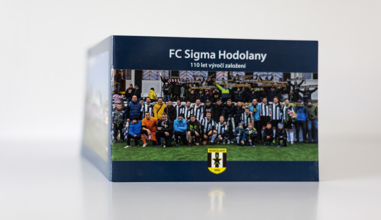 Publikace o historii fotbalu v Hodolanech, tradičním olomouckém klubu