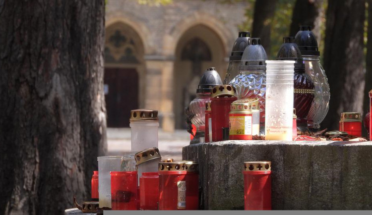 Šumperk rekonstruuje hrobky významných osobností. Dvě už opravil, další čekají