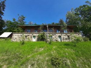 Ze zámečku u Moravského Berouna zmizely vzácné litinové podpěry. Škoda je půl milionu