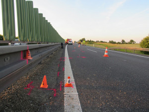 Dopravní nehoda motorkářky na dálnici D46 u Prostějova