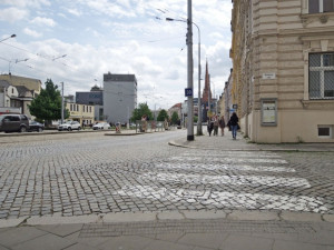 Olomoucká radnice se brání, že na třídě Svobody přechody pro chodce rušit nechce