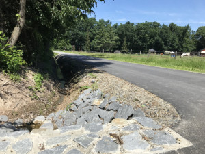 Turisté se dostanou snadněji k Lovecké chatě v Litovelském Pomoraví. Cesta má asfaltový povrch