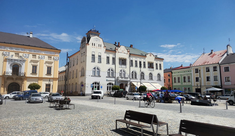 Budova Záložny na náměstí Přemysla Otakara v Litovli