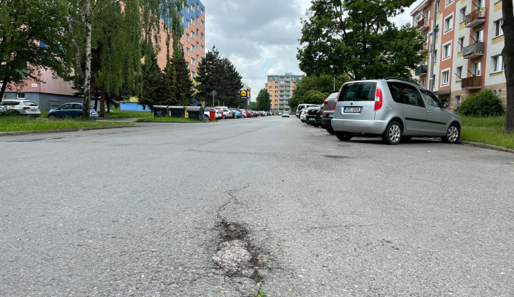 Třída Svornosti projde přestavbou, parkovat se už nebude šikmě ale kolmo