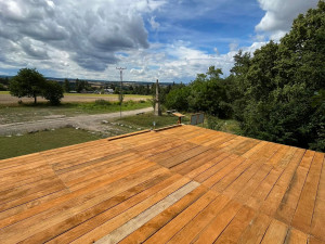 Na Hanáckých stezkách u Plumlova někdo ničí označení tratí. Může to být nebezpečné, varuje biker