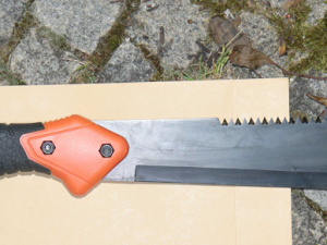 Ozbrojený muž s kuklou a samopalem zastrašoval obyvatele domu v Olomouci. Kvůli starým sporům