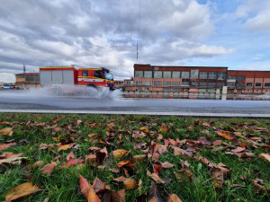 VIDEO: Hasiči nacvičovali krizové situace v dopravě. Záběry z palubních kamer ukazují reálné situace