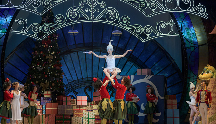 Baletní inscenace Louskáček - kouzelný příběh patřila v minulé sezoně mezi nejúspěšnější