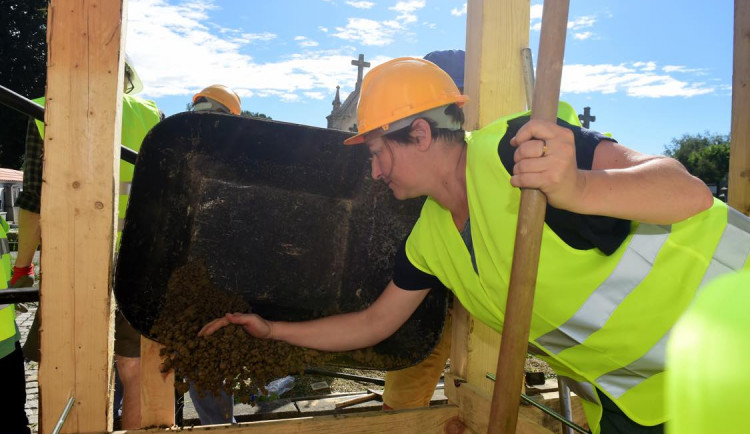 291598235_543479594235612_3581231870901679313_n