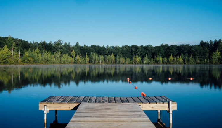 aaron-burden-aRya3uMiNIA-unsplash