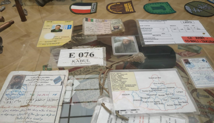 FOTOGALERIE: Výstava v Prostějově představuje speciální sily. Vidět lze předměty z bojových misí