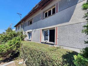 Výbuch zdemoloval dům na Prostějovsku. Tlaková vlna zranila i kolemjedoucího řidiče