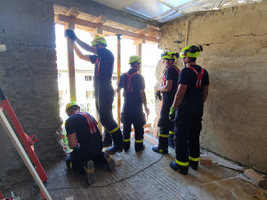 Tragická dohra výbuchu v Olšanech: pod troskami zemřel člověk