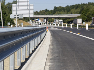 D35 mezi Olomoucí a Lipníkem prošla rekonstrukcí. Uzavírku protáhne výměna datových kabelů